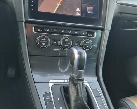 Белый Фольксваген e-Golf, объемом двигателя 0 л и пробегом 78 тыс. км за 12950 $, фото 26 на Automoto.ua