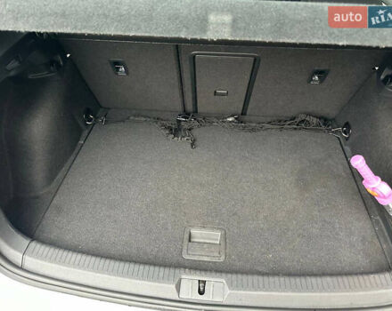 Белый Фольксваген e-Golf, объемом двигателя 0 л и пробегом 167 тыс. км за 13500 $, фото 10 на Automoto.ua