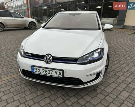 Белый Фольксваген e-Golf, объемом двигателя 0 л и пробегом 127 тыс. км за 12300 $, фото 17 на Automoto.ua