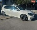 Белый Фольксваген e-Golf, объемом двигателя 0 л и пробегом 85 тыс. км за 15500 $, фото 1 на Automoto.ua