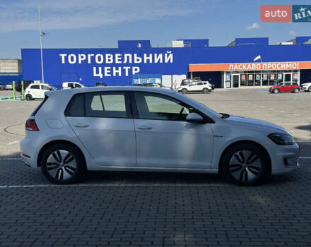 Белый Фольксваген e-Golf, объемом двигателя 0 л и пробегом 177 тыс. км за 10800 $, фото 4 на Automoto.ua