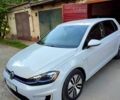 Белый Фольксваген e-Golf, объемом двигателя 99 л и пробегом 89 тыс. км за 14000 $, фото 12 на Automoto.ua