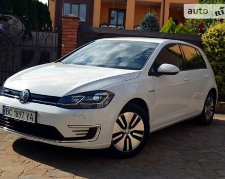 Білий Фольксваген e-Golf, об'ємом двигуна 0 л та пробігом 43 тис. км за 19995 $, фото 16 на Automoto.ua