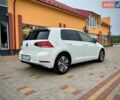 Белый Фольксваген e-Golf, объемом двигателя 0 л и пробегом 100 тыс. км за 14600 $, фото 5 на Automoto.ua