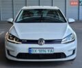 Белый Фольксваген e-Golf, объемом двигателя 0 л и пробегом 211 тыс. км за 12000 $, фото 1 на Automoto.ua