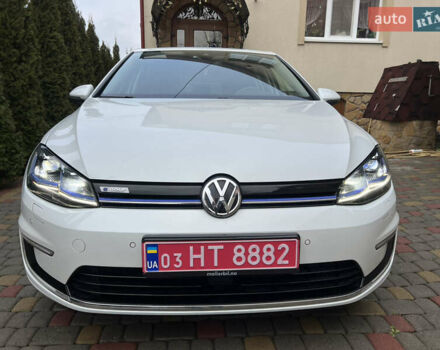 Белый Фольксваген e-Golf, объемом двигателя 0 л и пробегом 137 тыс. км за 12999 $, фото 49 на Automoto.ua