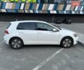 Белый Фольксваген e-Golf, объемом двигателя 0 л и пробегом 90 тыс. км за 15700 $, фото 2 на Automoto.ua