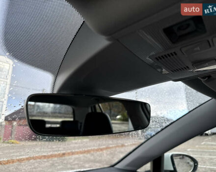 Белый Фольксваген e-Golf, объемом двигателя 0 л и пробегом 84 тыс. км за 14200 $, фото 64 на Automoto.ua