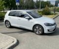 Белый Фольксваген e-Golf, объемом двигателя 0 л и пробегом 77 тыс. км за 15500 $, фото 1 на Automoto.ua