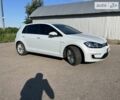 Белый Фольксваген e-Golf, объемом двигателя 0 л и пробегом 97 тыс. км за 13999 $, фото 12 на Automoto.ua