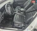 Белый Фольксваген e-Golf, объемом двигателя 0 л и пробегом 136 тыс. км за 11300 $, фото 16 на Automoto.ua
