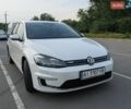 Белый Фольксваген e-Golf, объемом двигателя 0 л и пробегом 154 тыс. км за 13500 $, фото 12 на Automoto.ua
