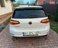 Белый Фольксваген e-Golf, объемом двигателя 0 л и пробегом 97 тыс. км за 15500 $, фото 14 на Automoto.ua