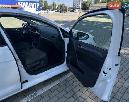 Белый Фольксваген e-Golf, объемом двигателя 0 л и пробегом 177 тыс. км за 10800 $, фото 18 на Automoto.ua