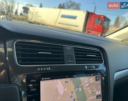 Білий Фольксваген e-Golf, об'ємом двигуна 0 л та пробігом 126 тис. км за 11900 $, фото 36 на Automoto.ua