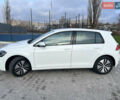 Белый Фольксваген e-Golf, объемом двигателя 0 л и пробегом 56 тыс. км за 13200 $, фото 13 на Automoto.ua