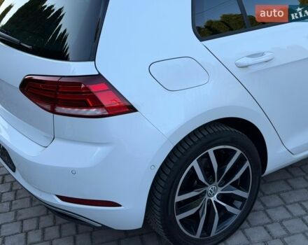 Белый Фольксваген e-Golf, объемом двигателя 0 л и пробегом 127 тыс. км за 14500 $, фото 23 на Automoto.ua