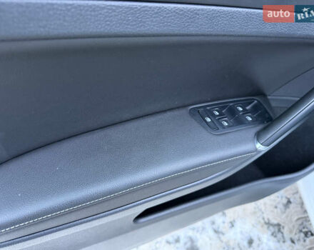 Білий Фольксваген e-Golf, об'ємом двигуна 0 л та пробігом 127 тис. км за 14900 $, фото 103 на Automoto.ua