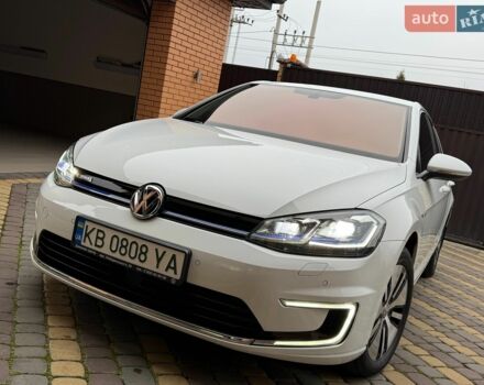 Білий Фольксваген e-Golf, об'ємом двигуна 0 л та пробігом 78 тис. км за 14999 $, фото 10 на Automoto.ua