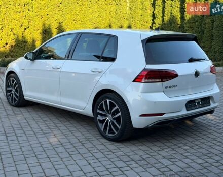 Білий Фольксваген e-Golf, об'ємом двигуна 0 л та пробігом 129 тис. км за 14900 $, фото 17 на Automoto.ua