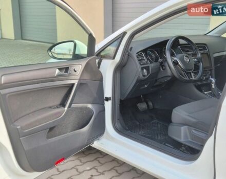 Белый Фольксваген e-Golf, объемом двигателя 0 л и пробегом 157 тыс. км за 11700 $, фото 7 на Automoto.ua