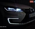Білий Фольксваген e-Golf, об'ємом двигуна 0 л та пробігом 112 тис. км за 15950 $, фото 76 на Automoto.ua