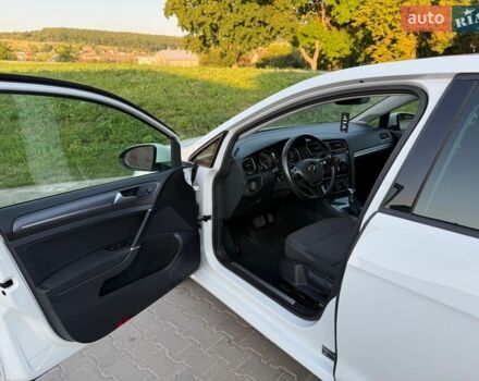 Білий Фольксваген e-Golf, об'ємом двигуна 0 л та пробігом 144 тис. км за 12900 $, фото 18 на Automoto.ua