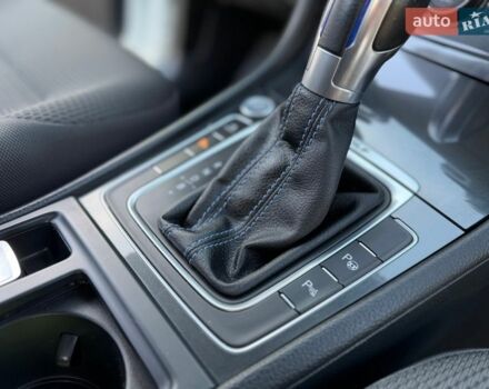 Білий Фольксваген e-Golf, об'ємом двигуна 0 л та пробігом 75 тис. км за 12600 $, фото 55 на Automoto.ua