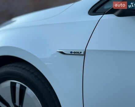 Білий Фольксваген e-Golf, об'ємом двигуна 0 л та пробігом 144 тис. км за 12900 $, фото 2 на Automoto.ua