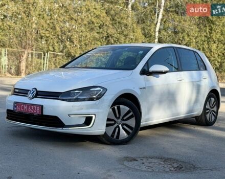 Білий Фольксваген e-Golf, об'ємом двигуна 0 л та пробігом 75 тис. км за 12600 $, фото 20 на Automoto.ua