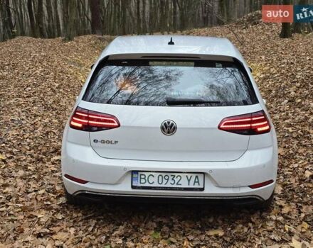 Белый Фольксваген e-Golf, объемом двигателя 0 л и пробегом 81 тыс. км за 14950 $, фото 3 на Automoto.ua
