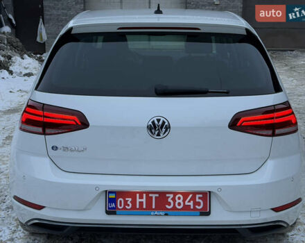 Білий Фольксваген e-Golf, об'ємом двигуна 0 л та пробігом 127 тис. км за 14900 $, фото 7 на Automoto.ua