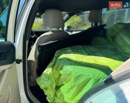 Білий Фольксваген e-Golf, об'ємом двигуна 0 л та пробігом 77 тис. км за 13300 $, фото 14 на Automoto.ua