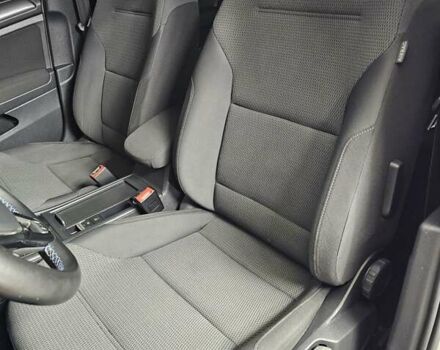 Білий Фольксваген e-Golf, об'ємом двигуна 0 л та пробігом 112 тис. км за 15950 $, фото 35 на Automoto.ua