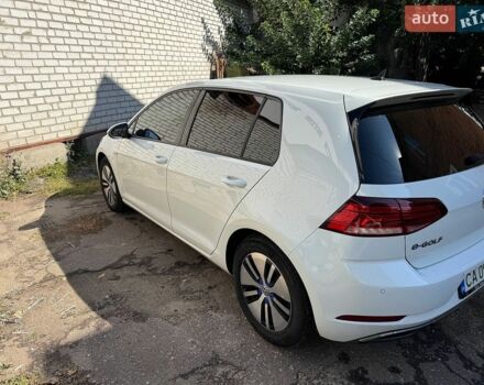 Білий Фольксваген e-Golf, об'ємом двигуна 0 л та пробігом 116 тис. км за 12000 $, фото 5 на Automoto.ua