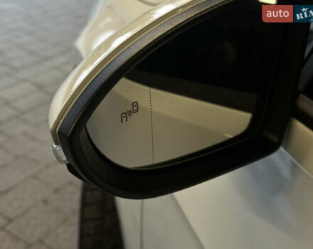 Білий Фольксваген e-Golf, об'ємом двигуна 0 л та пробігом 60 тис. км за 15490 $, фото 27 на Automoto.ua