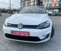 Белый Фольксваген e-Golf, объемом двигателя 0 л и пробегом 56 тыс. км за 13200 $, фото 7 на Automoto.ua