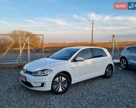 Белый Фольксваген e-Golf, объемом двигателя 0 л и пробегом 78 тыс. км за 12950 $, фото 1 на Automoto.ua