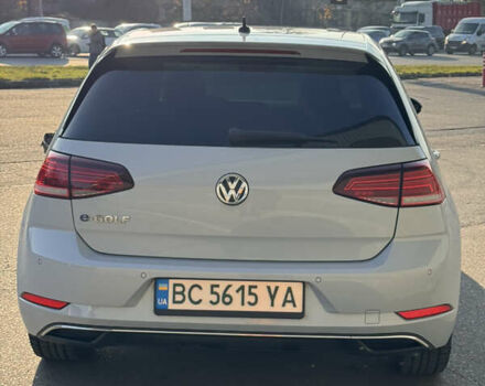 Белый Фольксваген e-Golf, объемом двигателя 0 л и пробегом 165 тыс. км за 13500 $, фото 6 на Automoto.ua