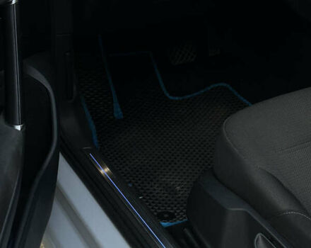 Белый Фольксваген e-Golf, объемом двигателя 0 л и пробегом 156 тыс. км за 12300 $, фото 23 на Automoto.ua