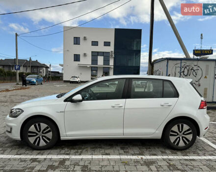 Белый Фольксваген e-Golf, объемом двигателя 0 л и пробегом 84 тыс. км за 14200 $, фото 8 на Automoto.ua