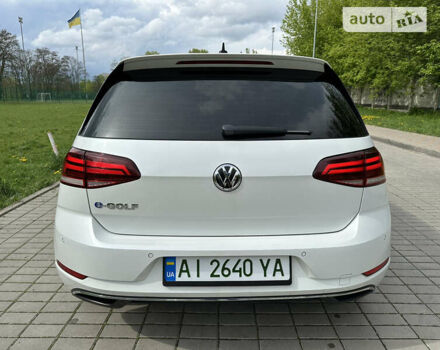 Білий Фольксваген e-Golf, об'ємом двигуна 0 л та пробігом 93 тис. км за 16400 $, фото 7 на Automoto.ua