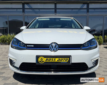 Білий Фольксваген e-Golf, об'ємом двигуна 36 л та пробігом 56 тис. км за 15300 $, фото 1 на Automoto.ua