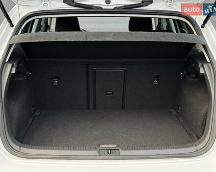 Білий Фольксваген e-Golf, об'ємом двигуна 0 л та пробігом 20 тис. км за 18001 $, фото 32 на Automoto.ua