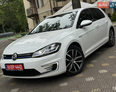 Белый Фольксваген e-Golf, объемом двигателя 0 л и пробегом 145 тыс. км за 14590 $, фото 18 на Automoto.ua