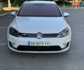 Белый Фольксваген e-Golf, объемом двигателя 0 л и пробегом 88 тыс. км за 15100 $, фото 15 на Automoto.ua