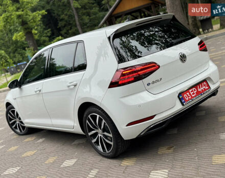 Белый Фольксваген e-Golf, объемом двигателя 0 л и пробегом 145 тыс. км за 14590 $, фото 153 на Automoto.ua