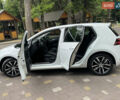 Белый Фольксваген e-Golf, объемом двигателя 0 л и пробегом 145 тыс. км за 14590 $, фото 49 на Automoto.ua