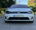Белый Фольксваген e-Golf, объемом двигателя 0 л и пробегом 88 тыс. км за 15100 $, фото 3 на Automoto.ua