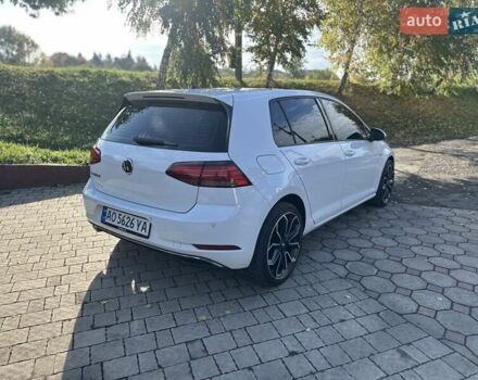 Белый Фольксваген e-Golf, объемом двигателя 0 л и пробегом 48 тыс. км за 13900 $, фото 3 на Automoto.ua